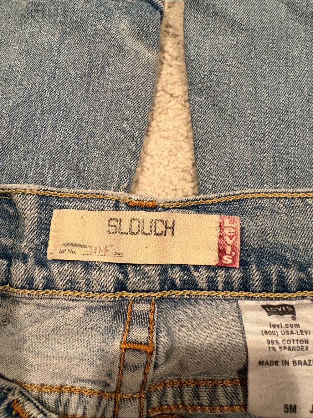 Levi’s low rise boot cut jeans - Picture 3 of 5